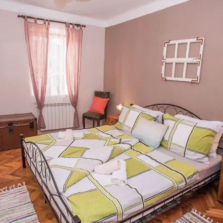 Σπίτι διακοπών Three Bedroom Tribalj (Primorsko-Goranska)