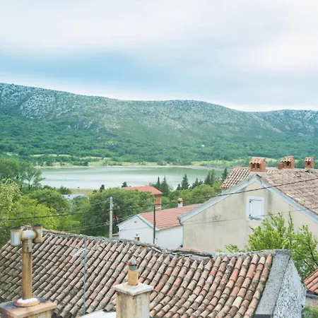 Σπίτι διακοπών Three Bedroom *