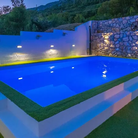 Three Bedroom Σπίτι διακοπών