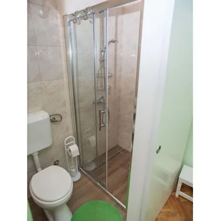Three Bedroom Casa de Férias Tribalj (Primorsko-Goranska)